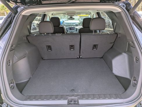 Used 2024 Chevrolet Equinox LT image 13