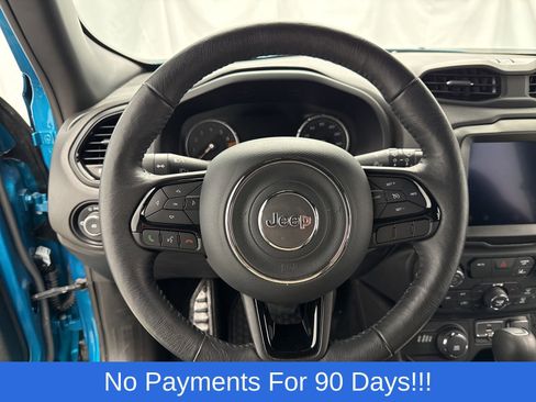 Used 2022 Jeep Renegade Altitude w/ Convenience Group image 16