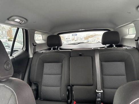 Used 2024 GMC Terrain SLE image 23