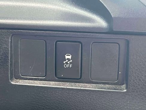 Certified 2019 Toyota Tundra SR5 AWD/4WD image 33