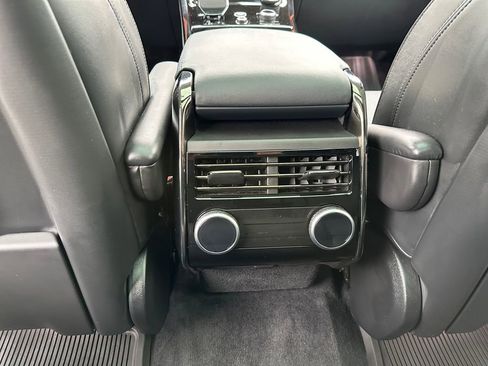 Used 2023 Land Rover Range Rover Sport SE AWD/4WD image 19