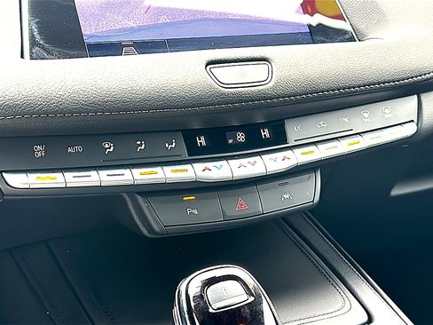 Used 2023 Cadillac XT4 Premium Luxury w/ Driver Assist Package image 34