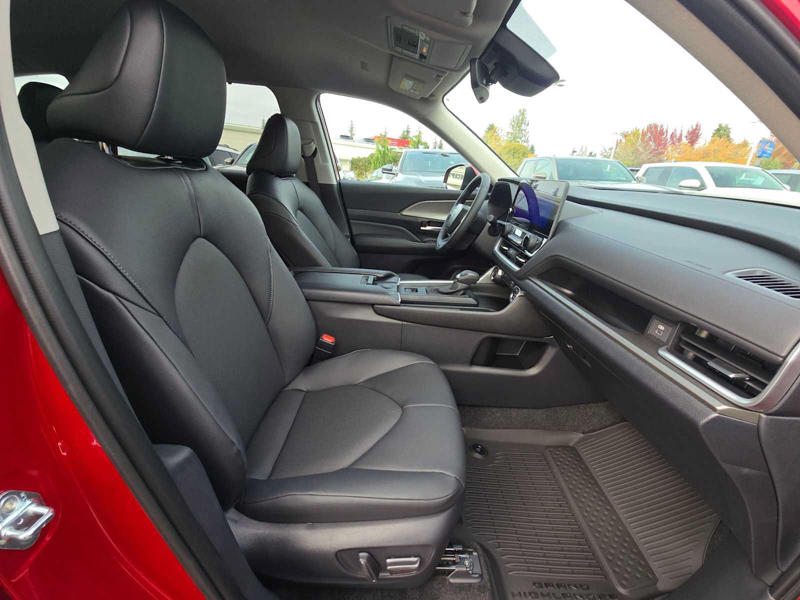 New 2026 Toyota Grand Highlander XLE FWD image 11