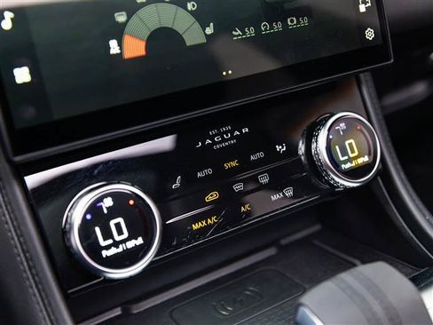 Used 2023 Jaguar F-PACE S AWD/4WD image 28