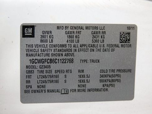 Used 2012 Chevrolet Express 2500 w/ Cold Climate Package image 40