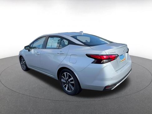 Used 2025 Nissan Versa SV FWD image 11