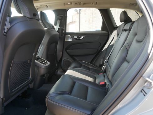 New 2026 Volvo XC60 B5 Ultra w/ Climate Package AWD/4WD image 6
