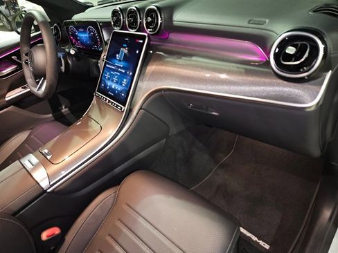 Used 2026 Mercedes-Benz GLC 350e 4MATIC image 21