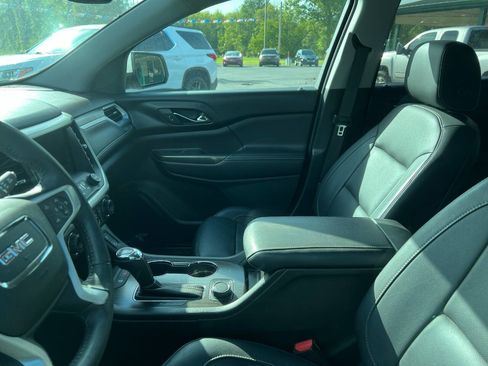 Used 2017 GMC Acadia SLT FWD image 11