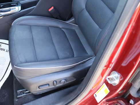 Used 2022 Chevrolet TrailBlazer RS w/ Sun and Liftgate Package image 38