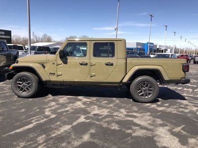 New 2026 Jeep Gladiator Sport