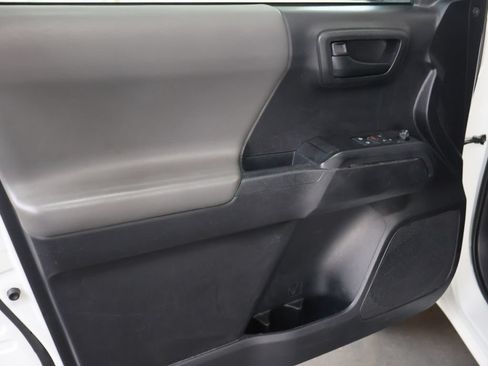 Used 2019 Toyota Tacoma SR RWD image 15