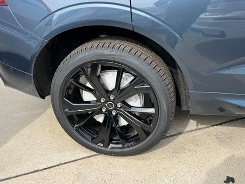 New 2026 Volvo XC60 T8 Ultra w/ Climate Package image 4