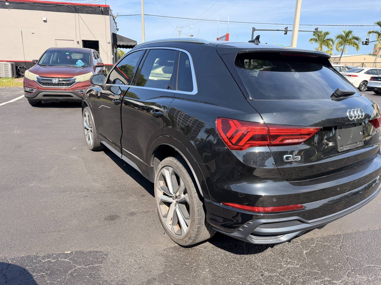 Used 2020 Audi Q3 2.0T Premium Plus w/ Premium Plus Package AWD/4WD image 5