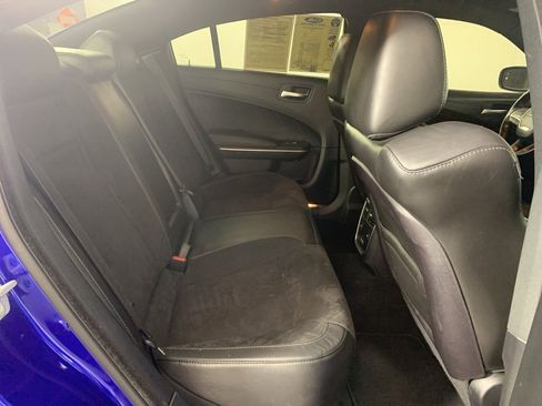 Used 2019 Dodge Charger Scat Pack w/ Dynamics Package image 37