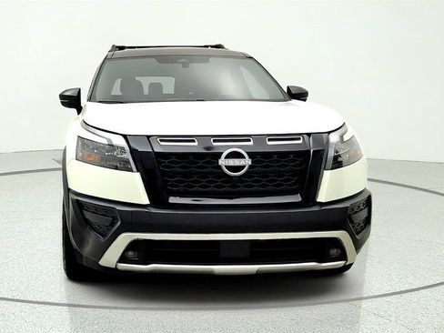 Used 2024 Nissan Pathfinder Rock Creek AWD/4WD image 2