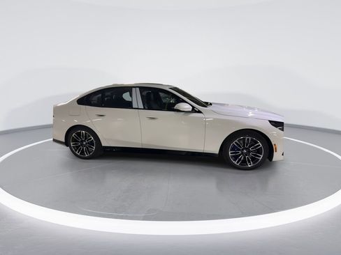 New 2026 BMW 540i xDrive w/ M Sport Package image 9