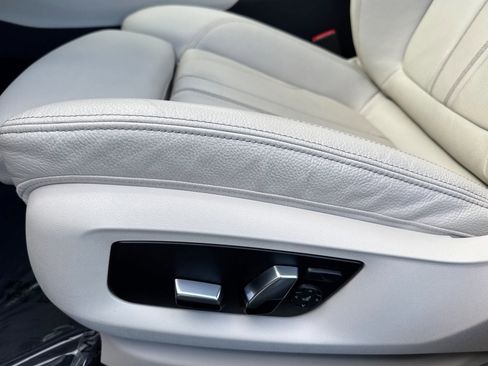 Certified 2023 BMW 540i w/ Executive Package image 15