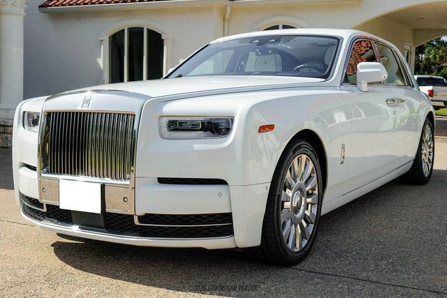 Used 2020 Rolls-Royce Phantom Sedan RWD image 14