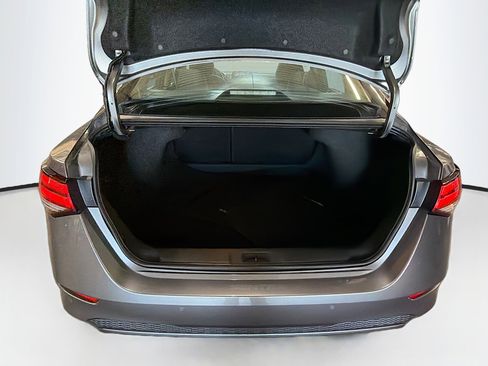 Used 2024 Nissan Sentra SV FWD image 30