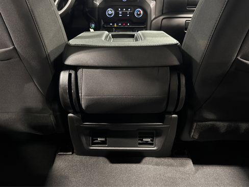 Used 2023 Chevrolet Silverado 1500 Custom image 35
