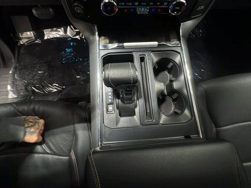 Used 2022 Ford F150 Lariat image 12