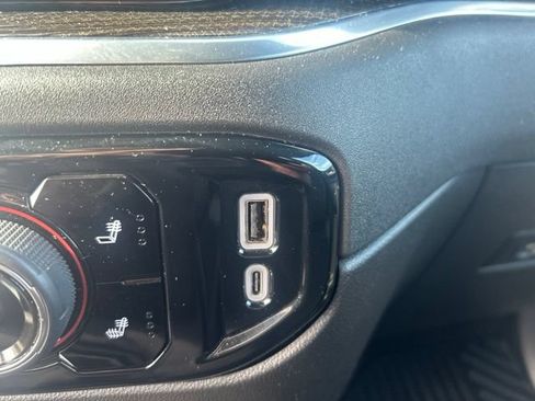 Used 2024 Chevrolet Silverado 1500 LT AWD/4WD image 34