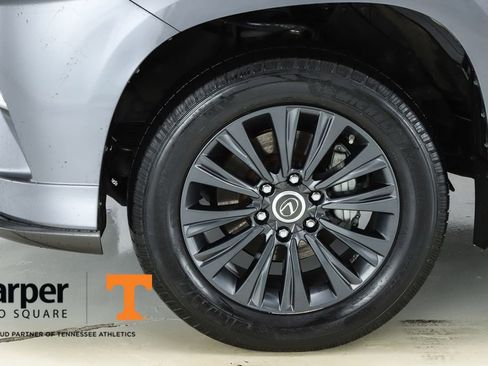 Used 2022 Lexus GX 460 Premium w/ Accessory Package image 44