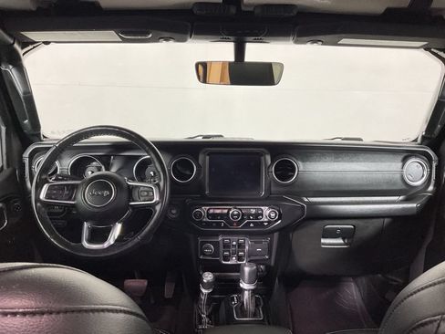 Used 2022 Jeep Wrangler Unlimited Sahara w/ Cold Weather Group AWD/4WD image 24