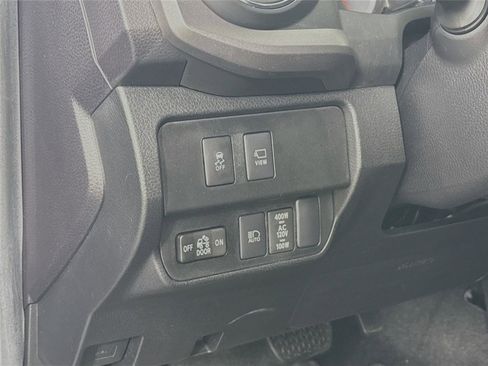 Used 2023 Toyota Tacoma TRD Sport w/ Advanced Technology Package image 14