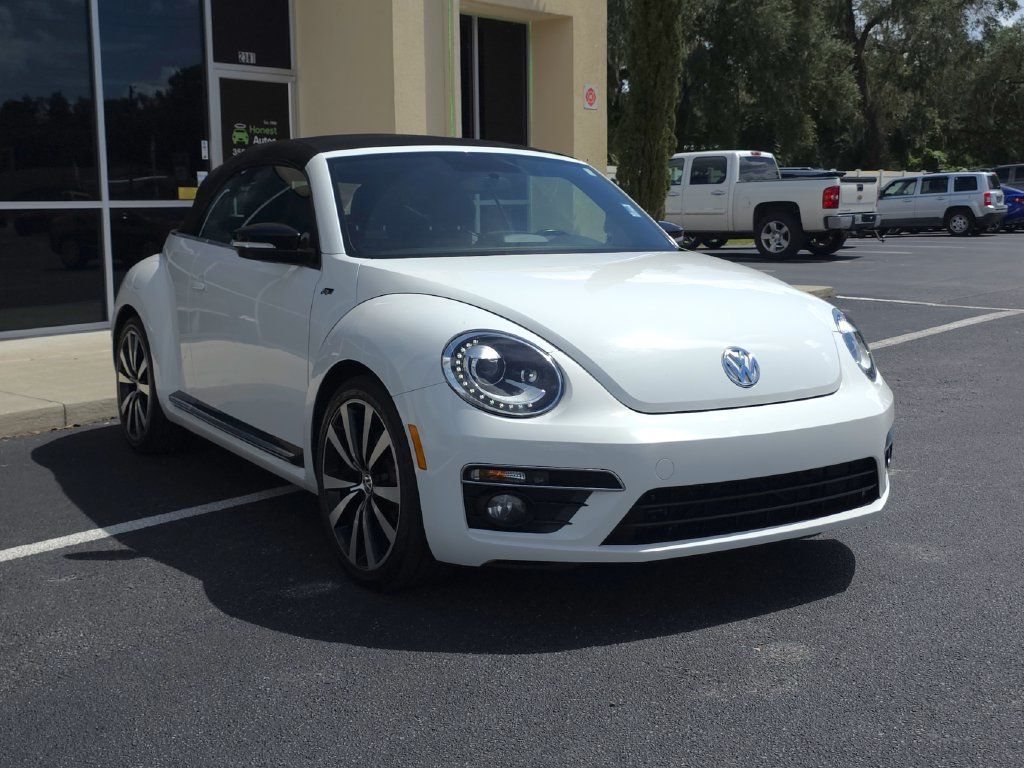 Used 2014 Volkswagen Beetle R-Line FWD image 4