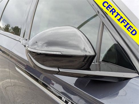 Used 2024 Lincoln Nautilus Reserve w/ Equipment Group 203A image 12