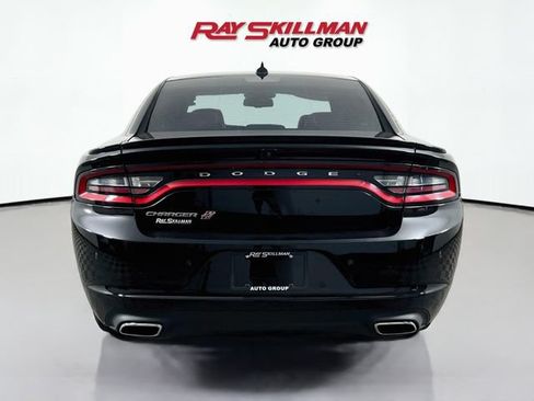 Used 2018 Dodge Charger GT AWD/4WD image 3