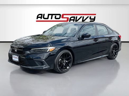 Used 2023 Honda Civic Sport image 3