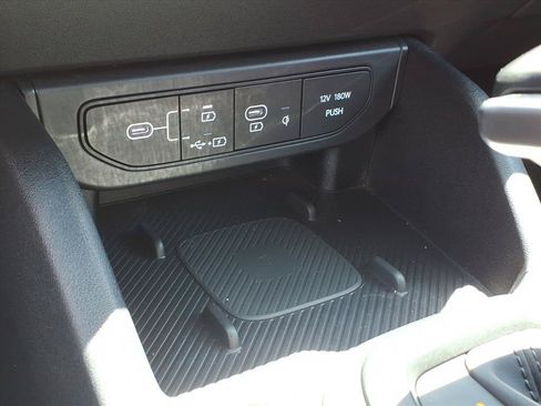 Used 2025 Kia K4 GT-Line w/ GT-Line Premium Package FWD image 32