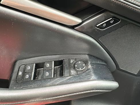 Used 2024 MAZDA MAZDA3 s FWD image 40