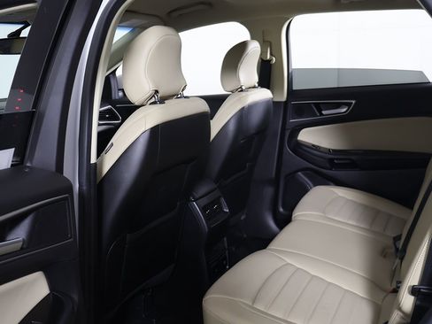 Used 2016 Ford Edge SEL w/ Equipment Group 201A image 21