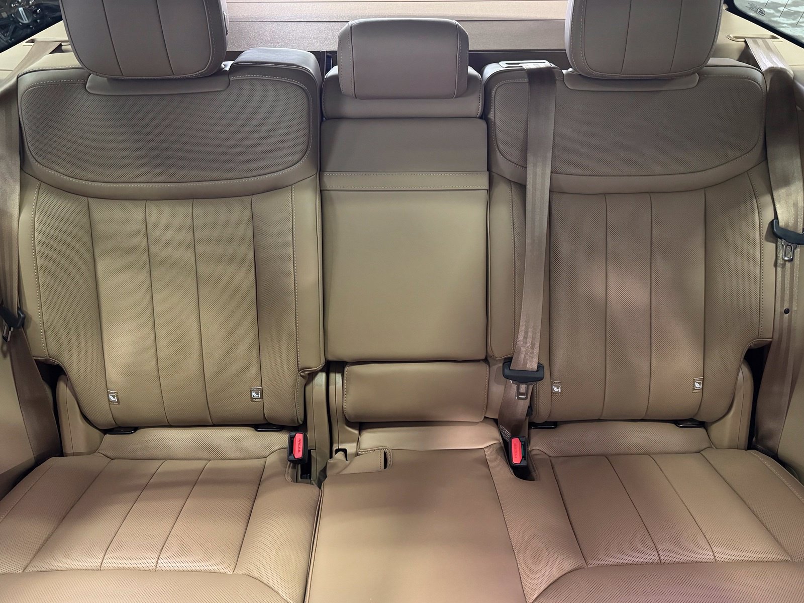 New 2026 Land Rover Range Rover SE AWD/4WD image 30