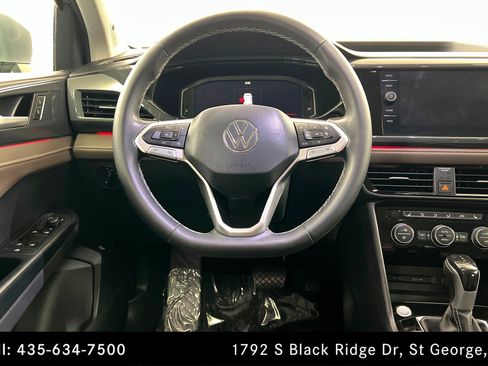 Used 2023 Volkswagen Taos SEL AWD/4WD image 11