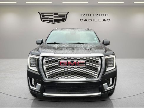 Used 2023 GMC Yukon Denali image 2