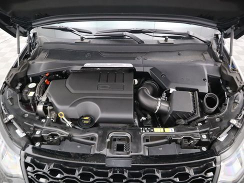 Used 2025 Land Rover Discovery Sport S image 31