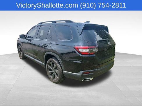 Used 2025 Honda Pilot Black Edition image 28