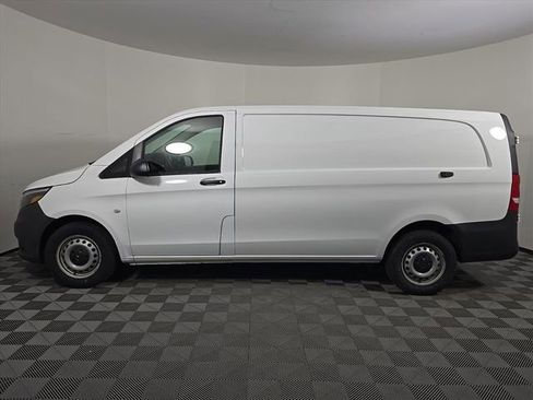 Used 2023 Mercedes-Benz Metris Cargo image 2
