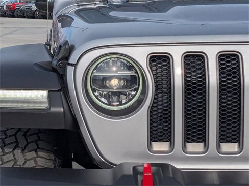 Used 2018 Jeep Wrangler Unlimited Rubicon w/ LED Lighting Group image 9