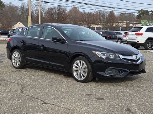 Used 2018 Acura ILX image 4