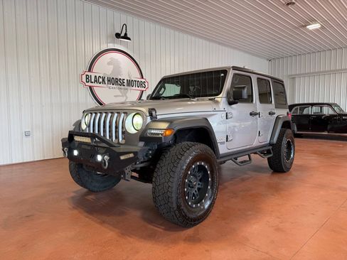 Used 2020 Jeep Wrangler Unlimited Sport AWD/4WD image 5