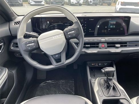 New 2025 Kia K4 GT-Line w/ GT-Line Premium Package image 21