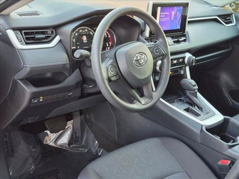Certified 2025 Toyota RAV4 XLE w/ Convenience Package FWD image 9