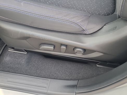 Certified 2025 Subaru Forester Premium AWD/4WD image 20