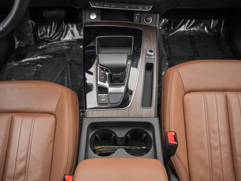 Used 2023 Audi Q5 2.0T Premium w/ Convenience Package image 25